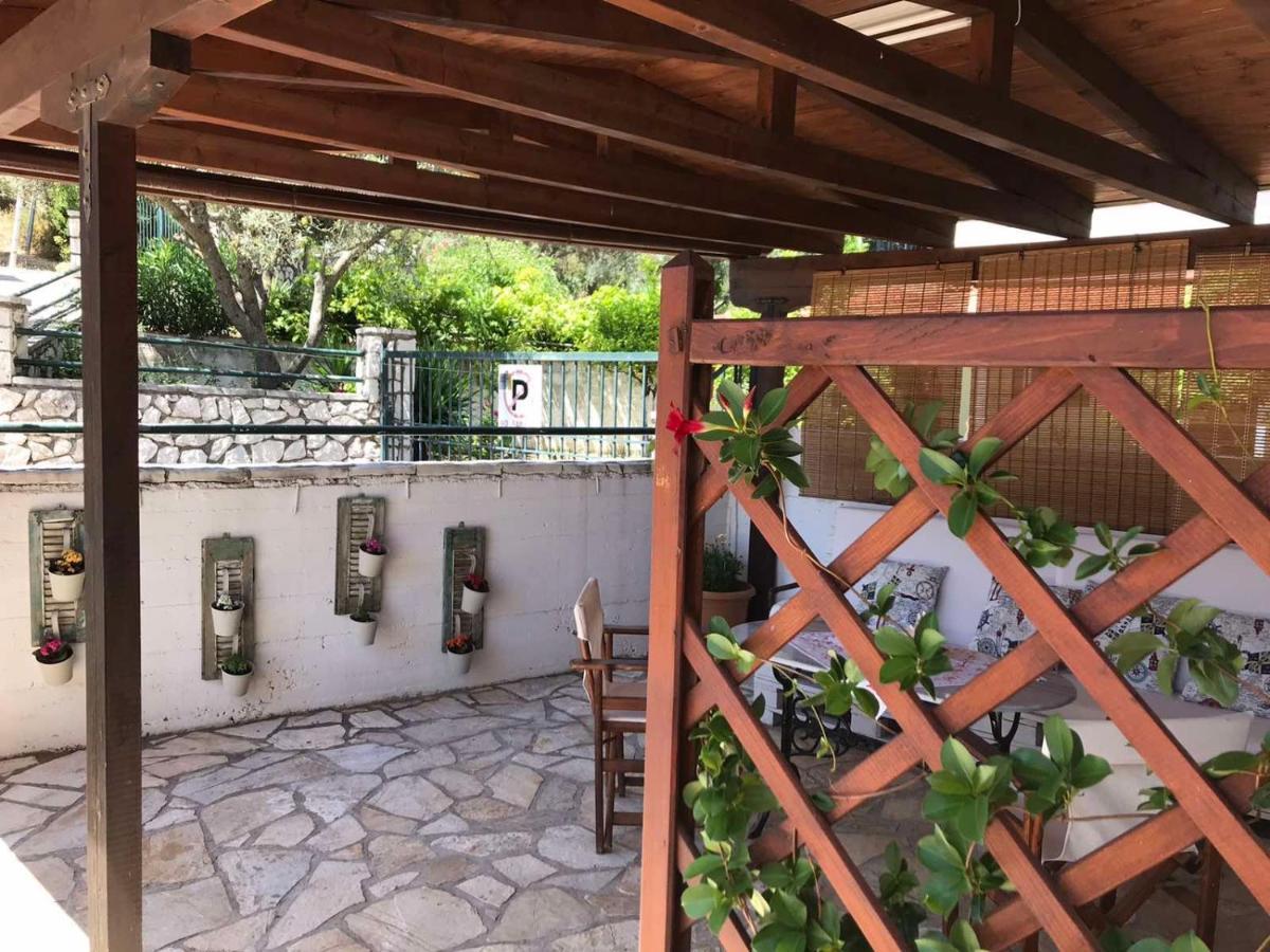 Casa Di Giorgio Apartment Nikiana Bagian luar foto